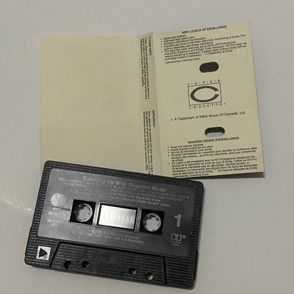 VINTAGE LOT OF 3 DEPECHE MODE CASSETTES - Picture 6 of 6